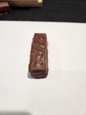 Barre chocolatée façon "snickers"