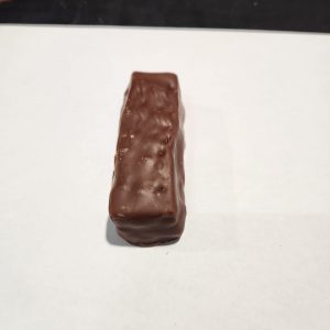 Barre chocolatée façon "snickers"